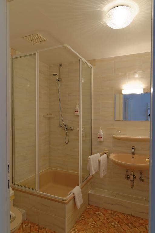 Landhotel Michaelishof Bergen  Eksteriør billede